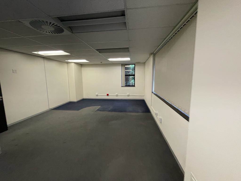 321  m² Commercial space in Rosebank photo number 18