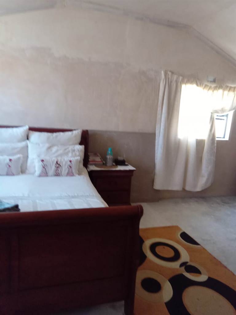 4 Bed House in Nyanga photo number 20