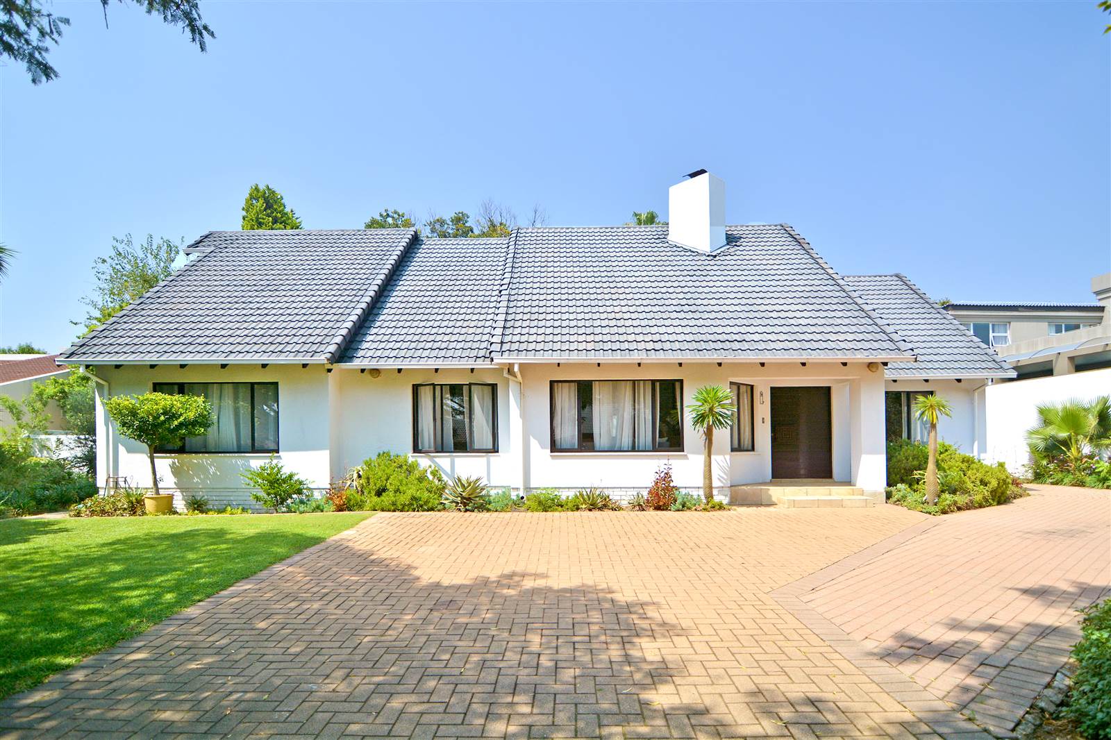 3 Bed House in Fourways Gardens photo number 25