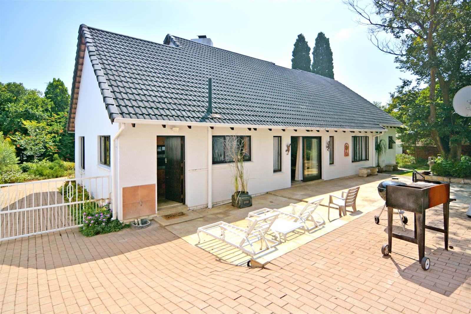 3 Bed House in Fourways Gardens photo number 24