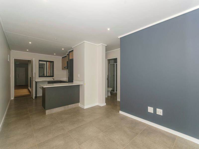 2 Bed Apartment in Cotswold Downs Estate photo number 3