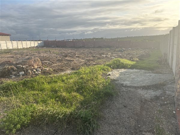 900 m² Land 900 m² Land