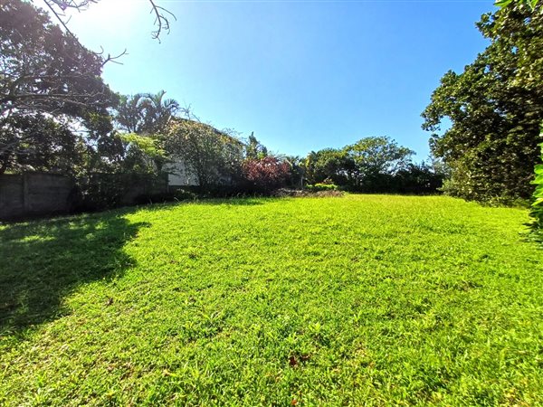 1 014 m² Land