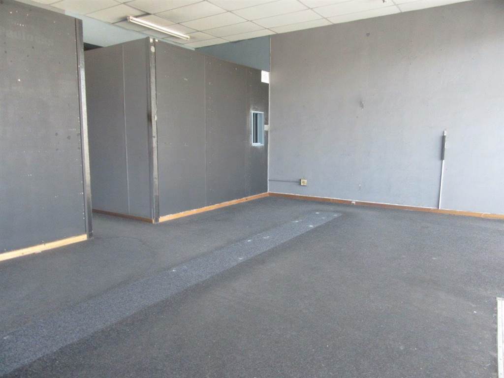 160  m² Commercial space in Sidwell photo number 8