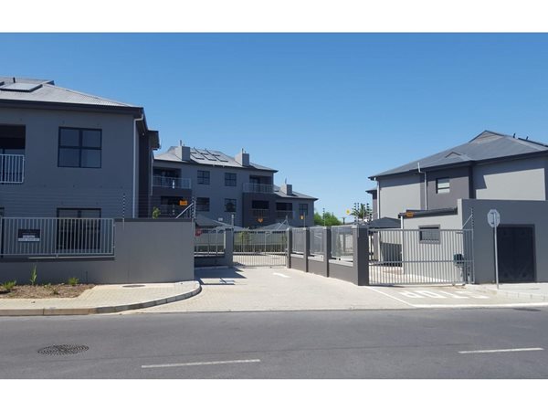 2 Bed Apartment in Protea Heights
