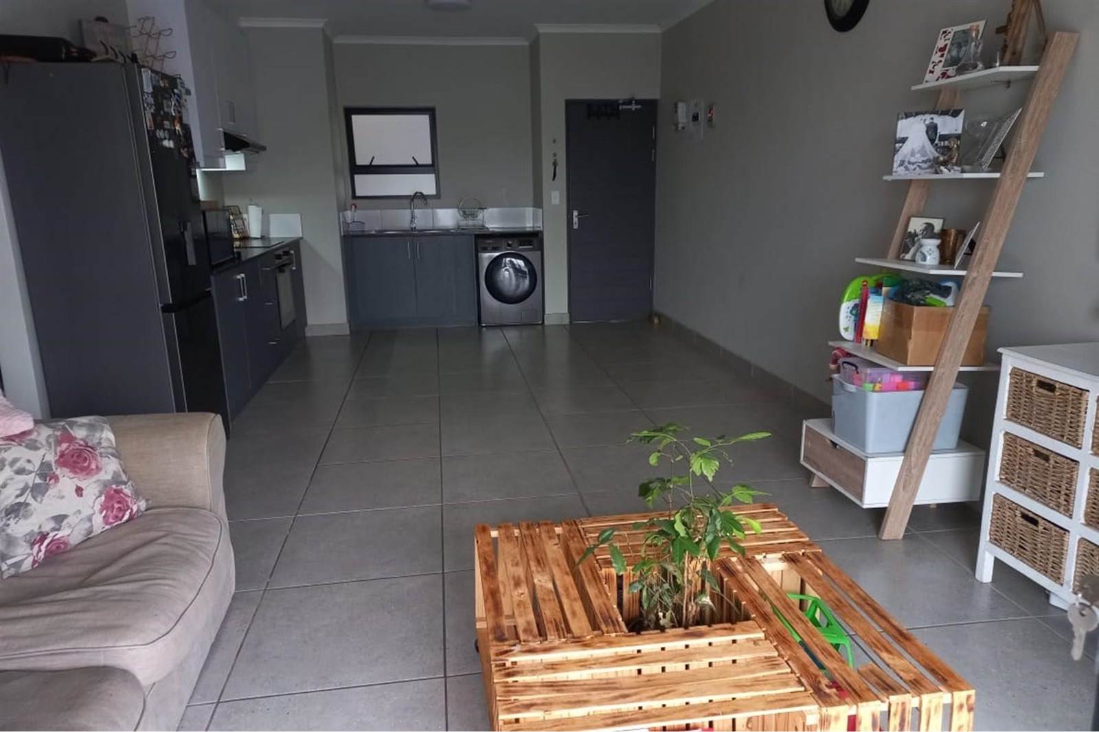 2 Bed Apartment in Protea Heights photo number 5