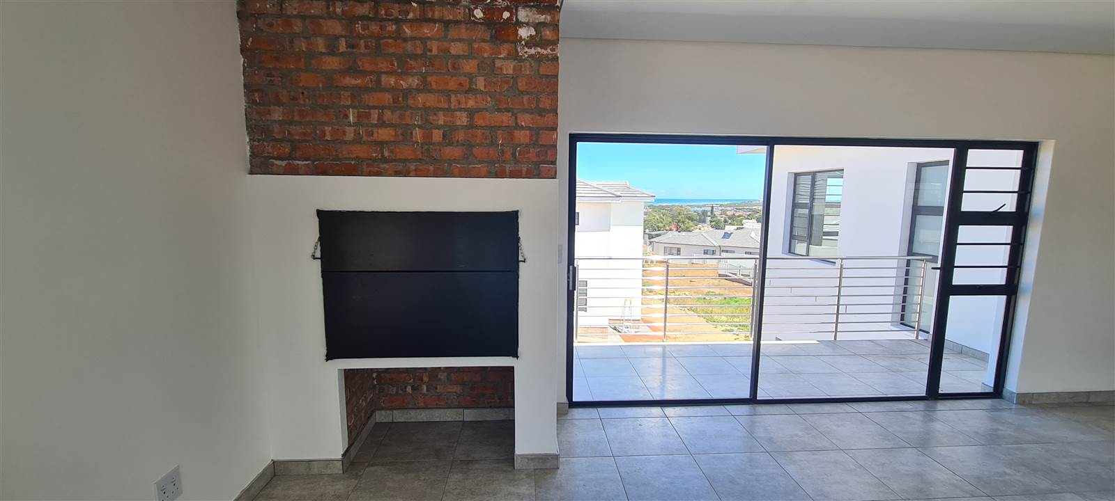 3 Bed Townhouse in Jeffreys Bay photo number 22
