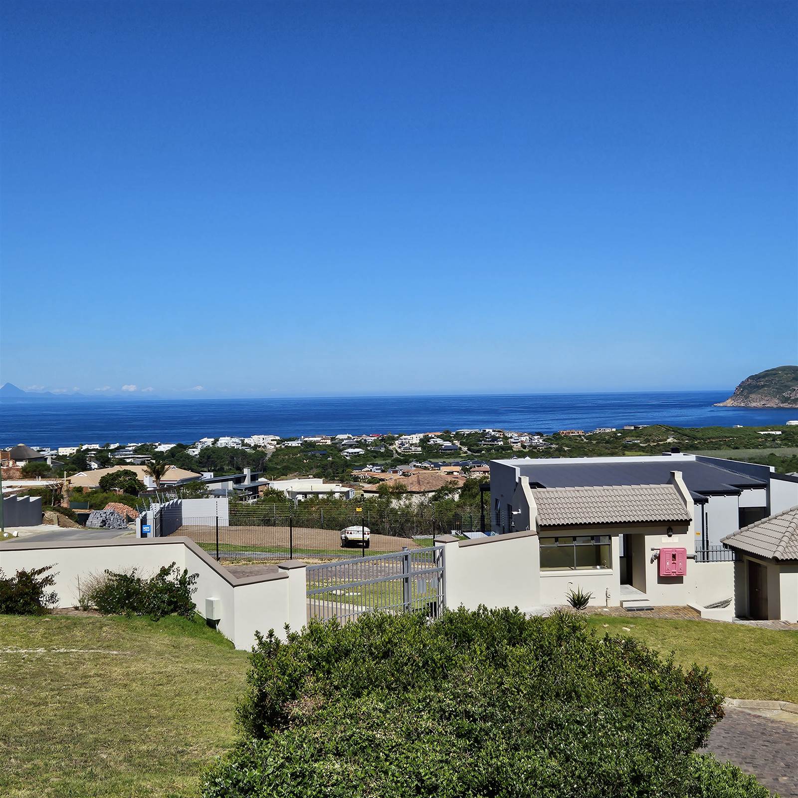4 Bed House in Whale Rock photo number 3