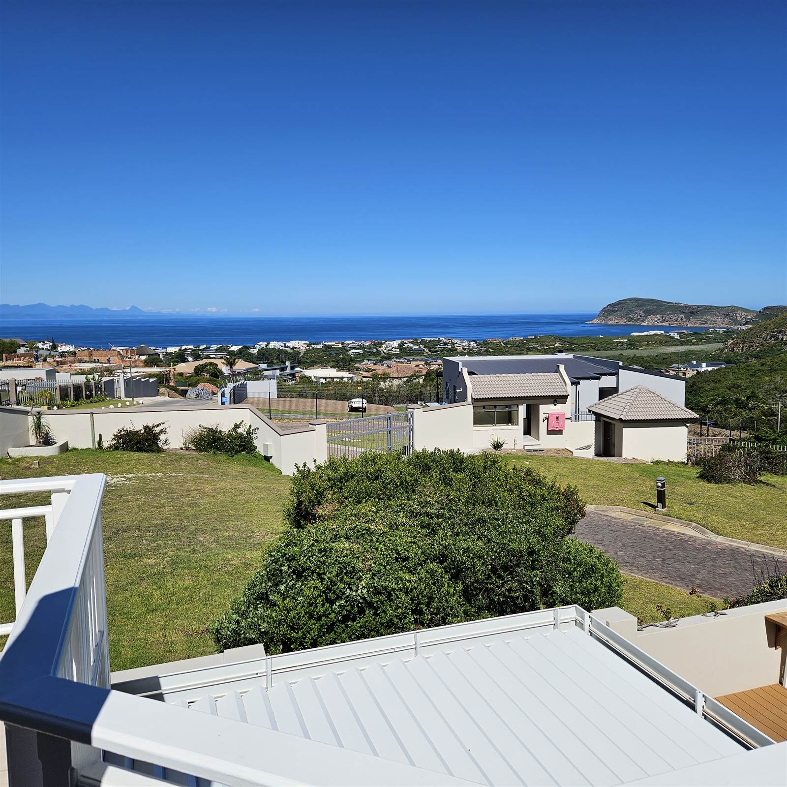 4 Bed House in Whale Rock photo number 10