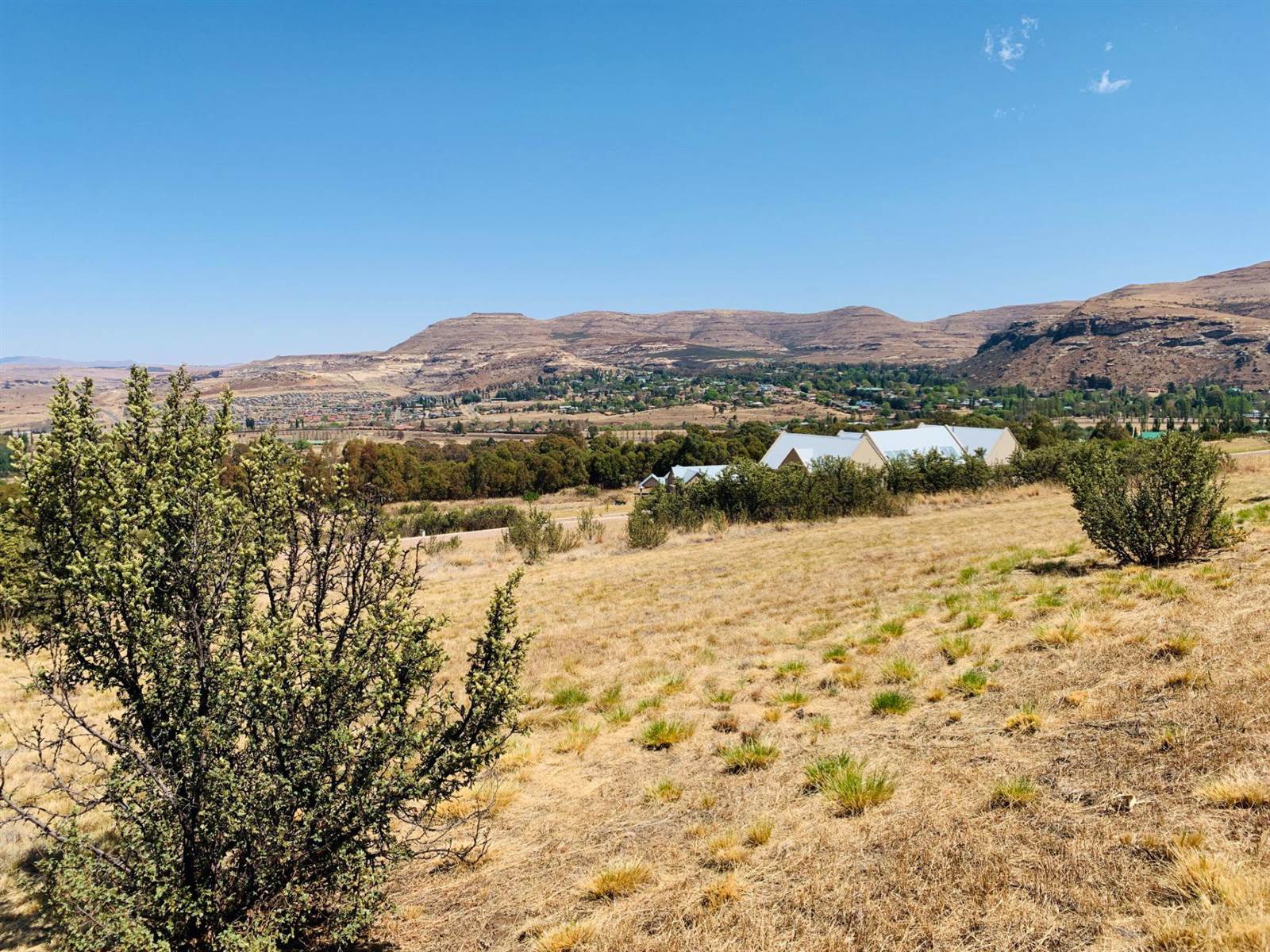 1404 m² Land available in Clarens photo number 2
