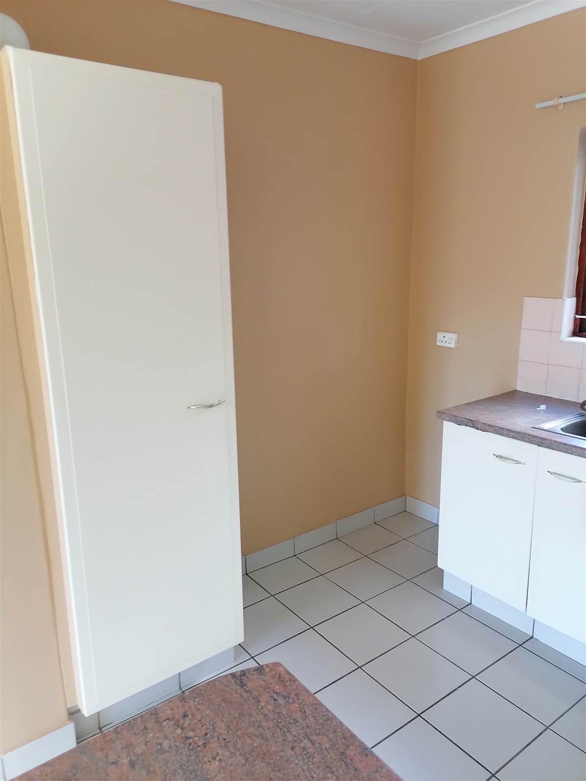 1 Bed Apartment in New Germany photo number 5