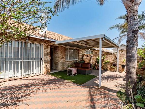 3 Bedroom House 3 Bedroom House