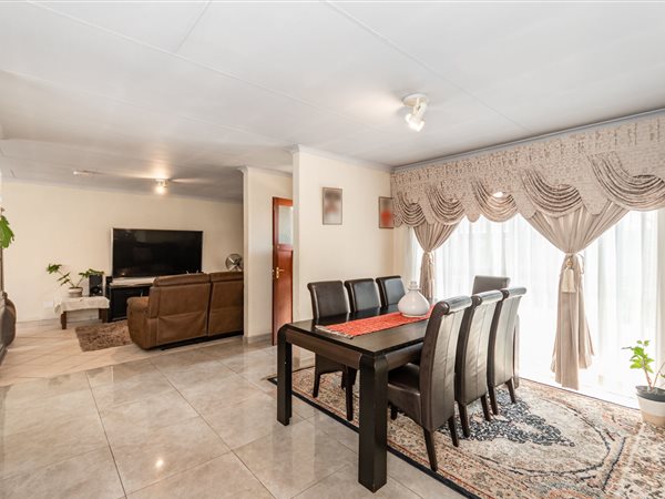 3 Bedroom House 3 Bedroom House
