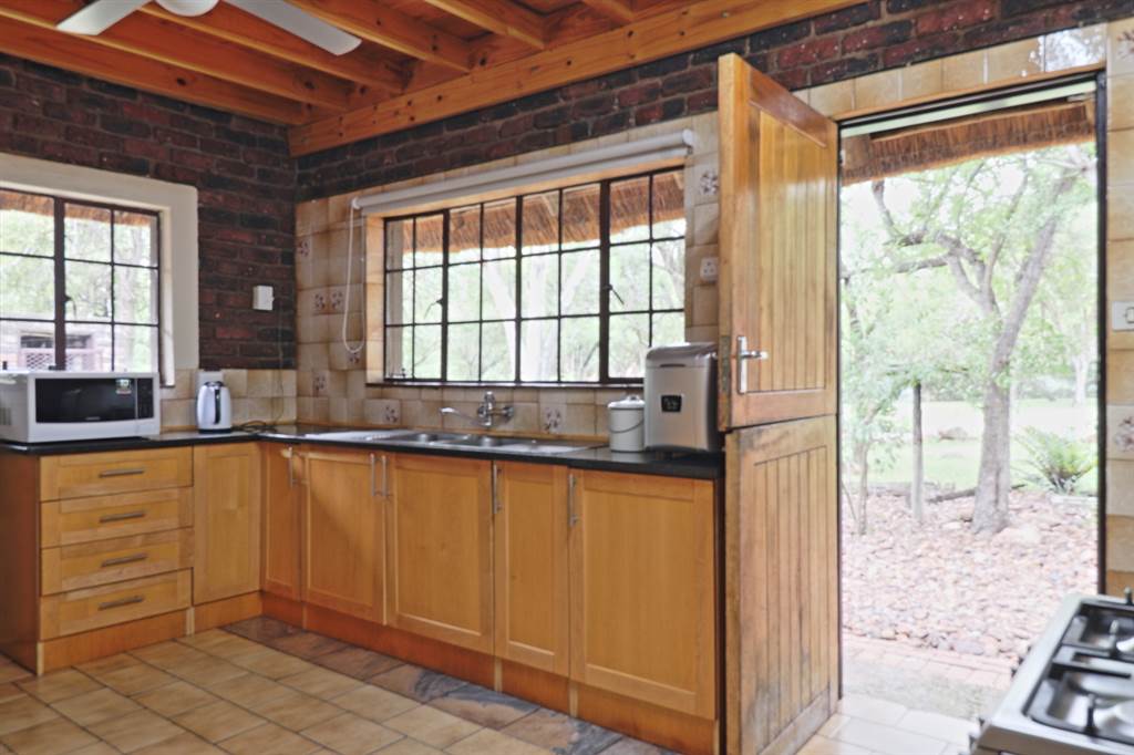 3 Bed House in Marloth Park photo number 15