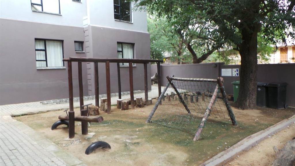2 Bed Apartment in Hoedspruit photo number 24