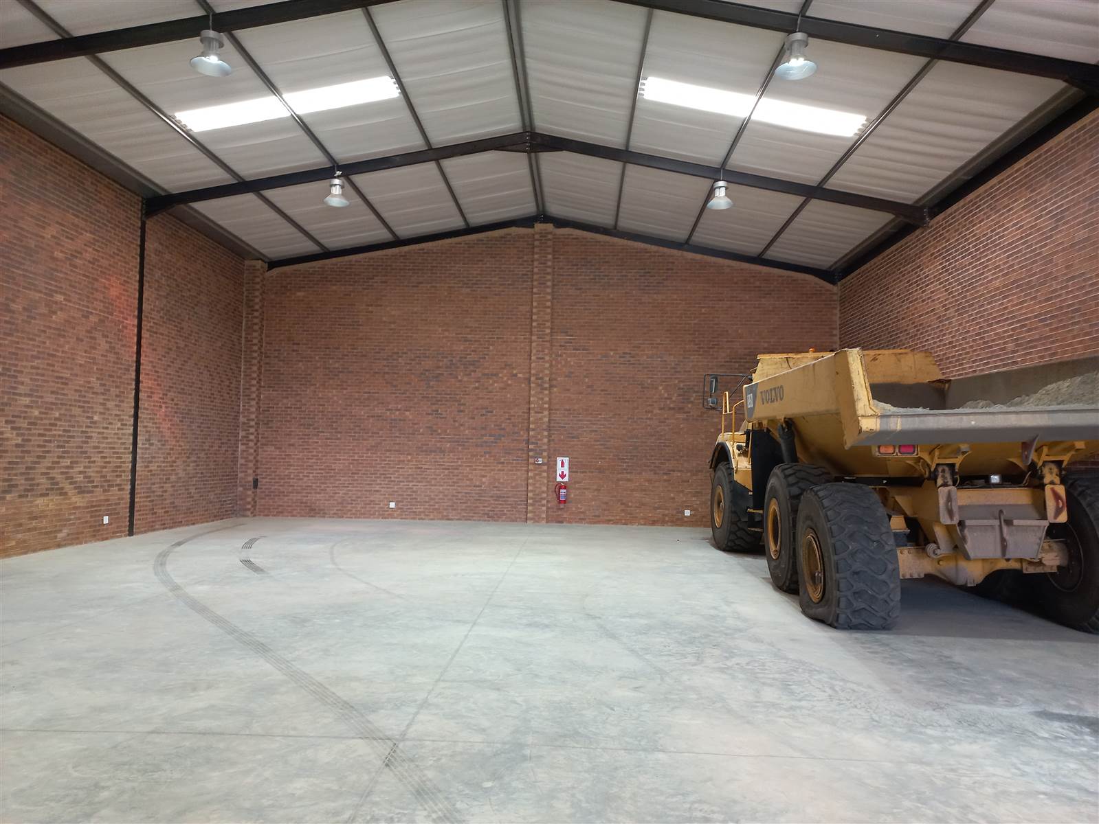 525  m² Industrial space in Pomona photo number 6