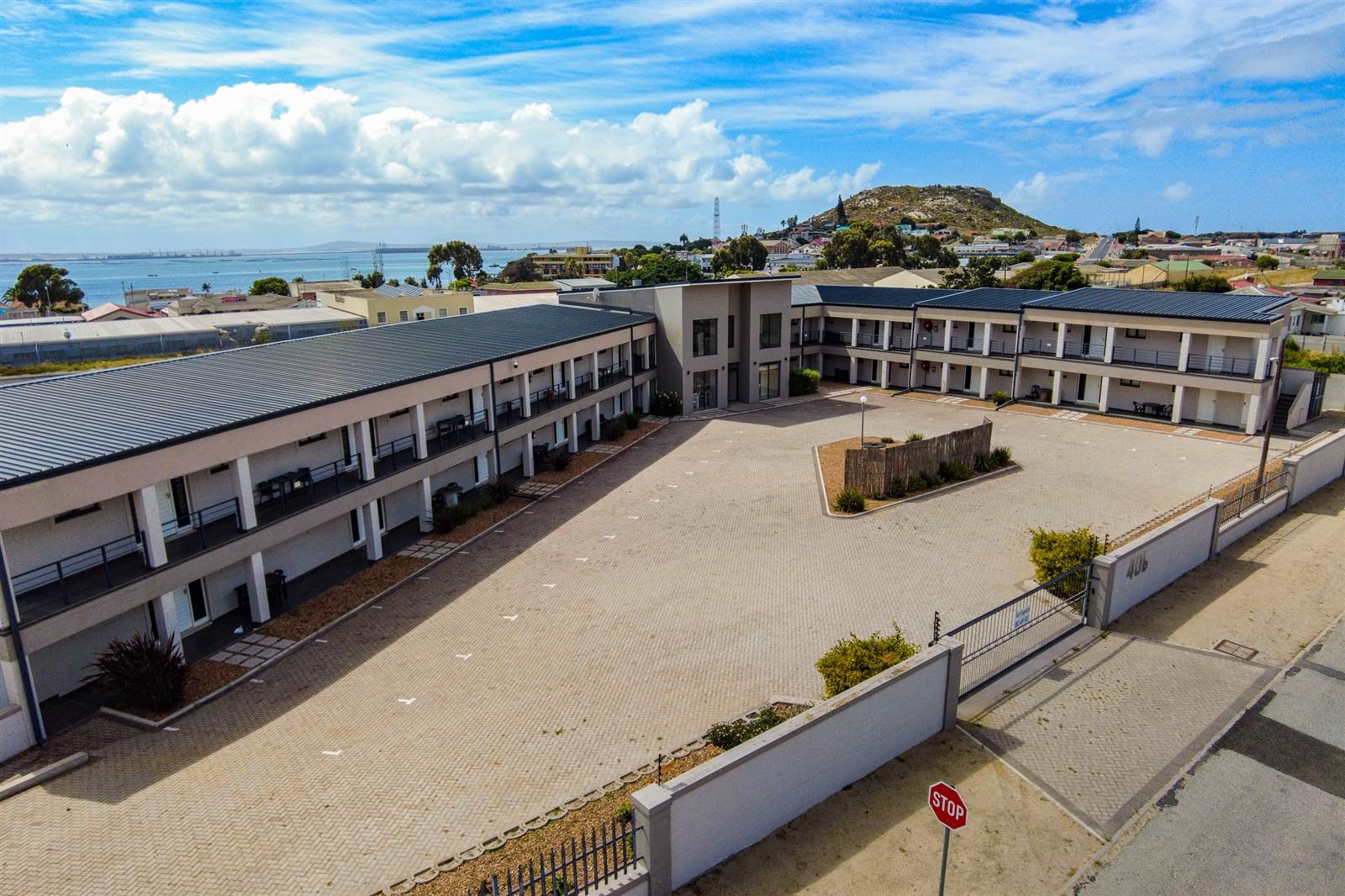 1626  m² Commercial space in Saldanha photo number 2
