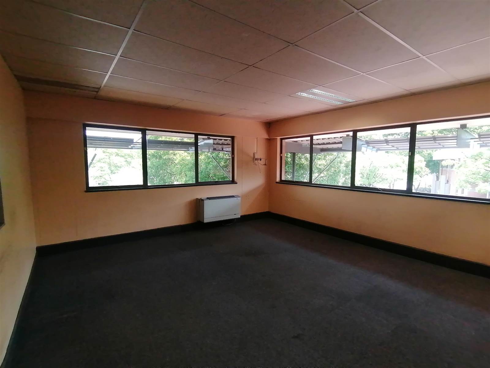 301  m² Commercial space in Halfway House photo number 6