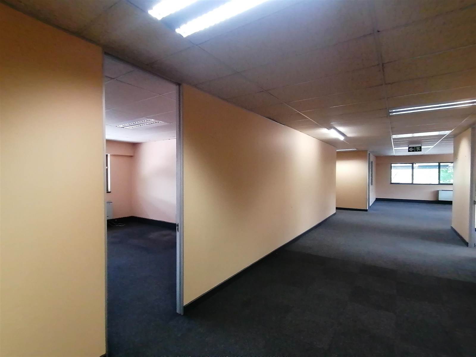 301  m² Commercial space in Halfway House photo number 17