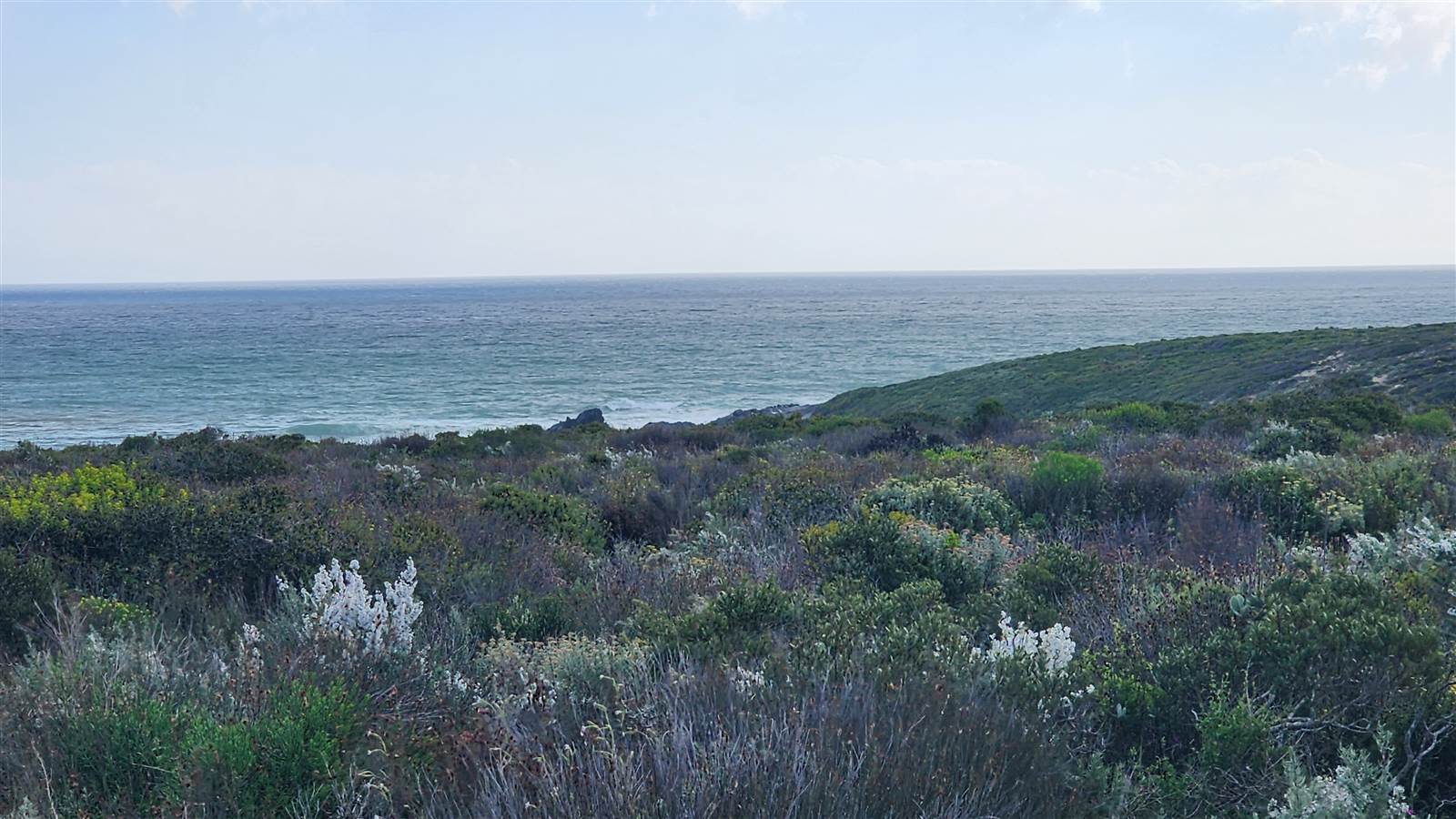 650 m² Land available in Grotto Bay photo number 15