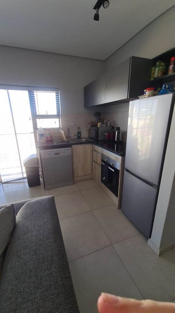 1 Bed Apartment in Blouberg Rise photo number 9