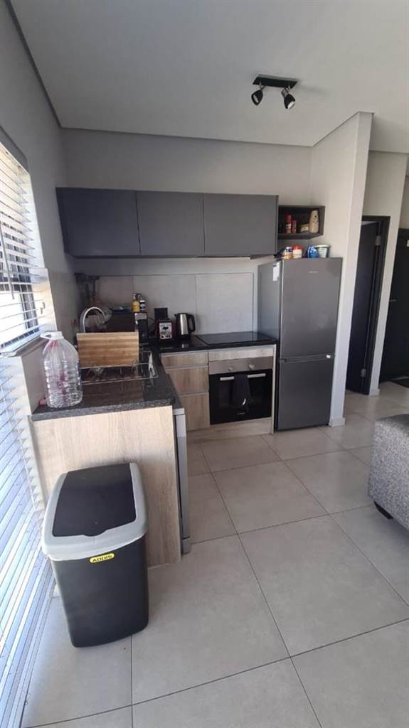 1 Bed Apartment in Blouberg Rise photo number 10