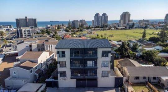 1 Bed Apartment in Blouberg Rise photo number 1