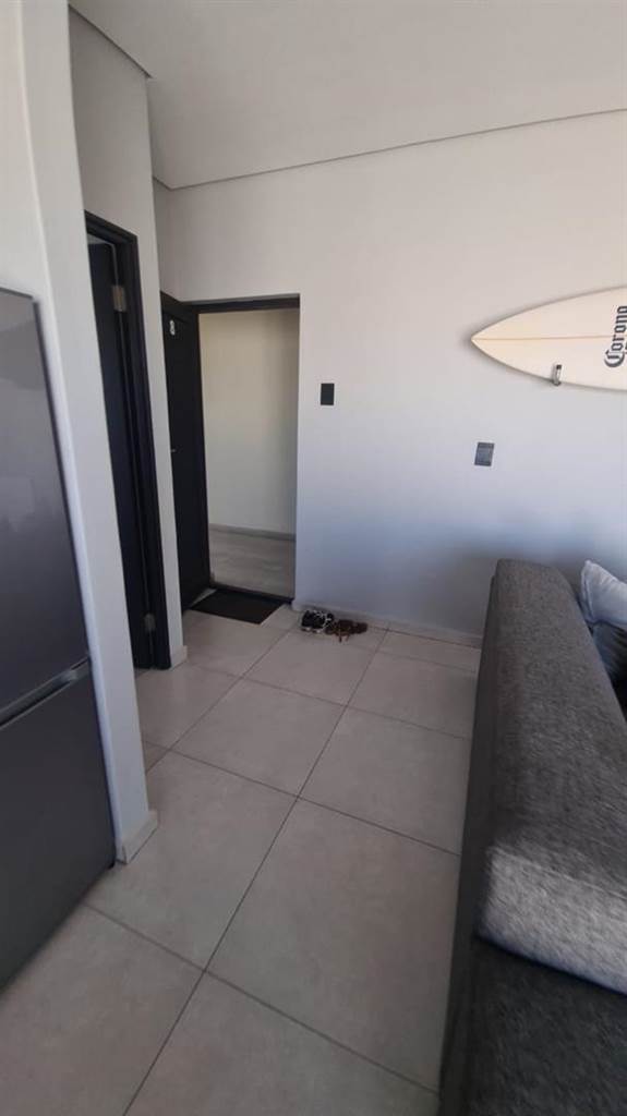 1 Bed Apartment in Blouberg Rise photo number 11