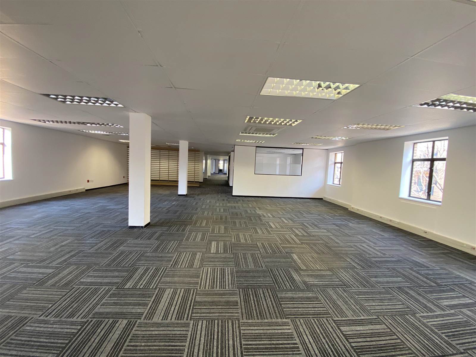 1018  m² Commercial space in Morningside photo number 18