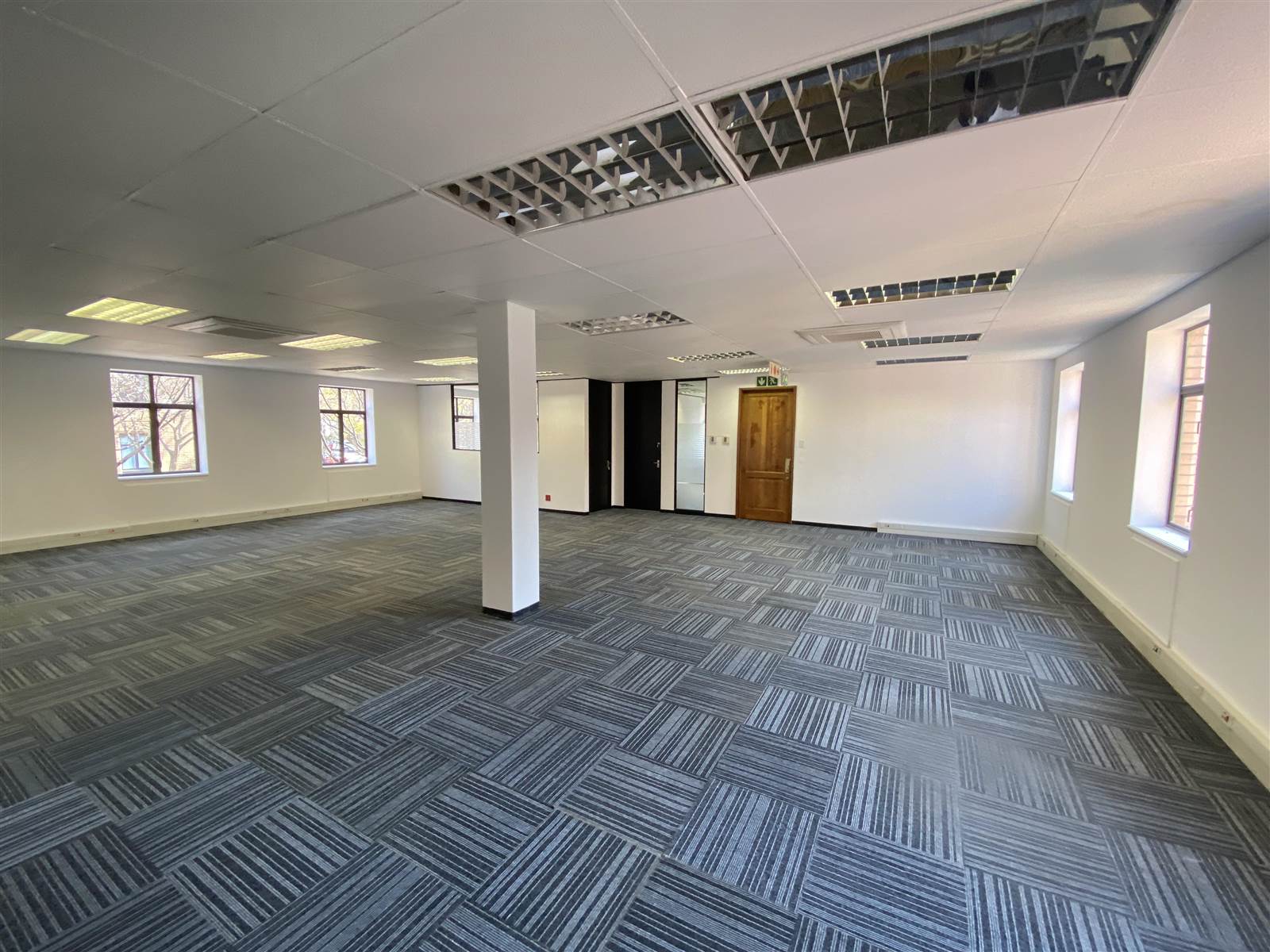 1018  m² Commercial space in Morningside photo number 15