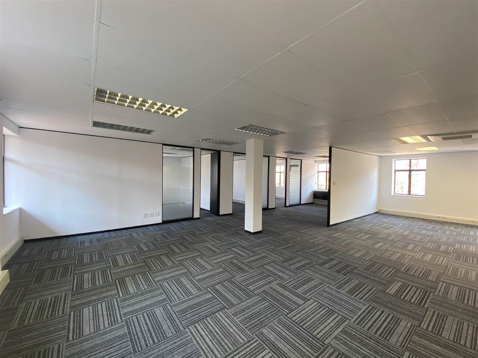 1018  m² Commercial space in Morningside photo number 23