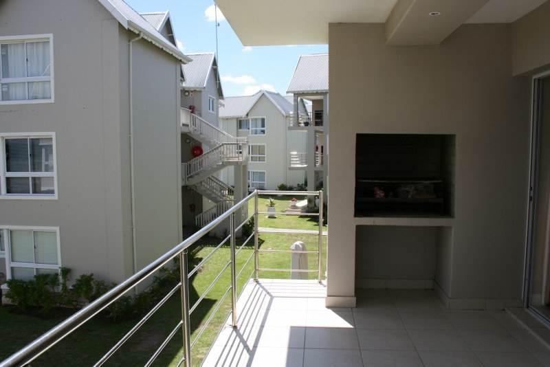 2 Bed Apartment in Marina Martinique photo number 3