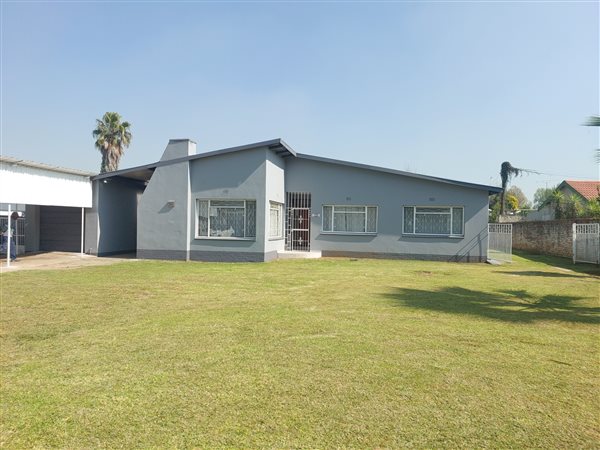 3 Bedroom House 3 Bedroom House