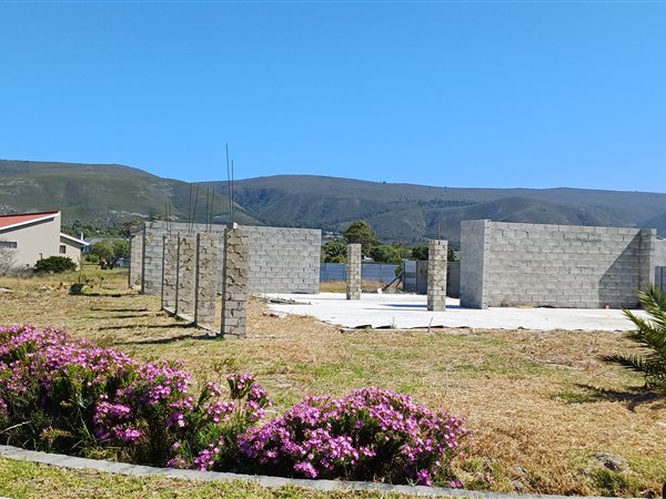 681 m² Land