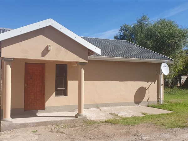 2 Bed House in Madeira Park