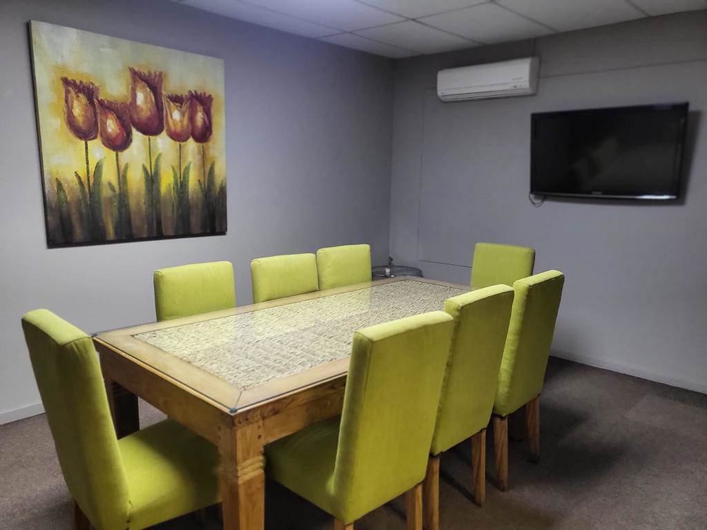 130  m² Office Space in Garsfontein photo number 4