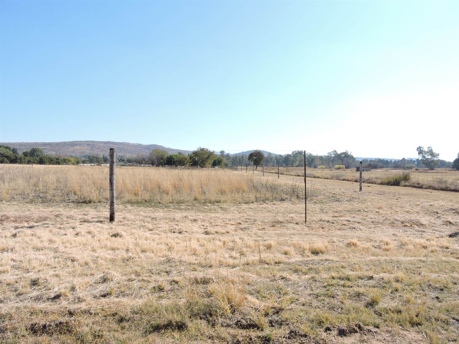 2.2 ha Land available in Rustenburg photo number 5