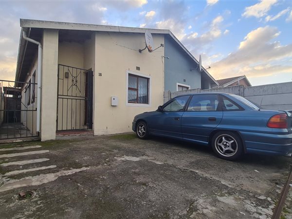 3 Bedroom Townhouse 3 Bedroom Townhouse
