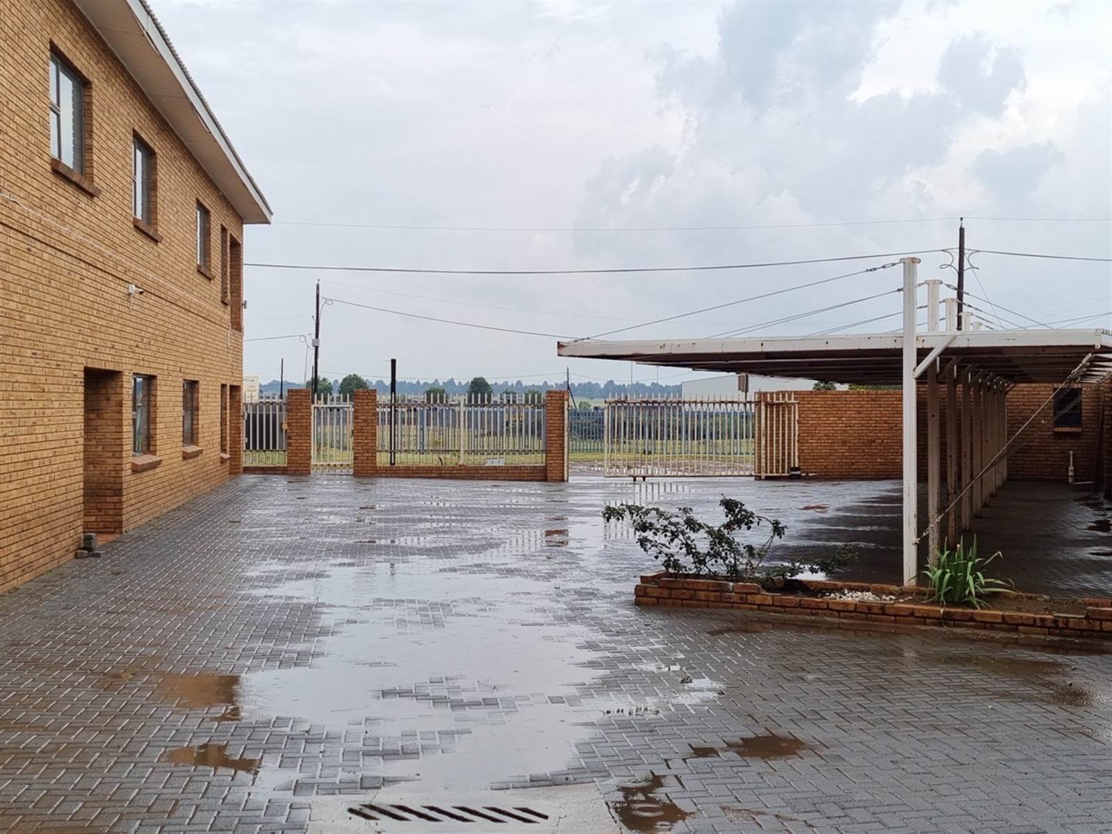 738  m² Commercial space in Sasolburg photo number 2