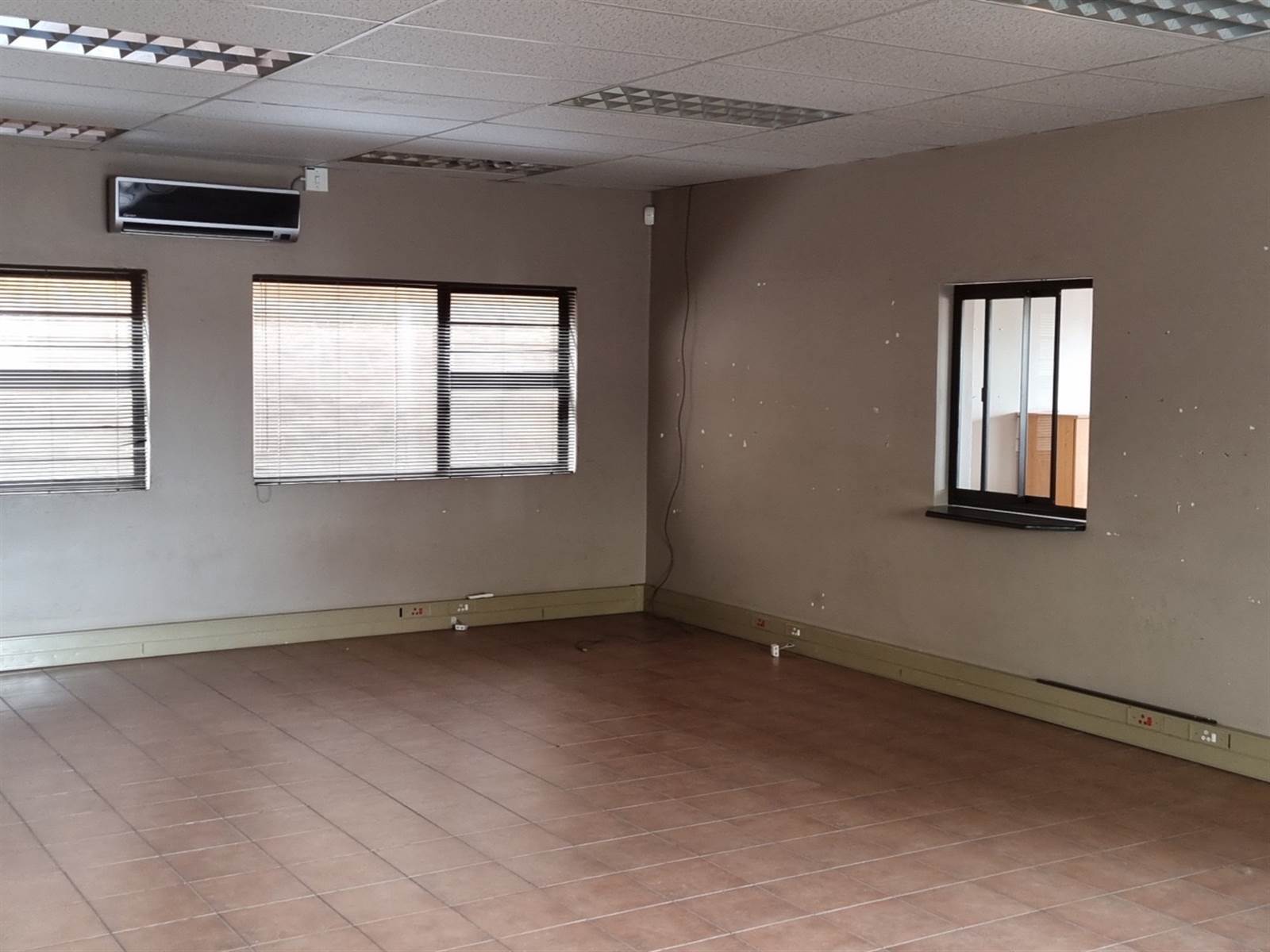 738  m² Commercial space in Sasolburg photo number 11