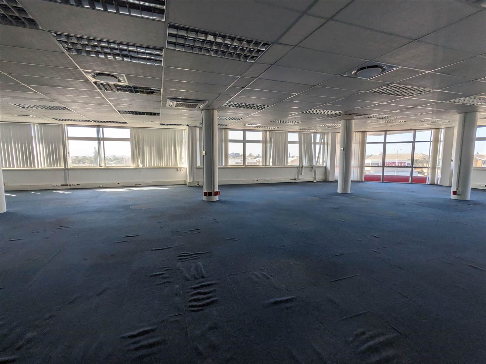 563  m² Commercial space in Milnerton Central photo number 14