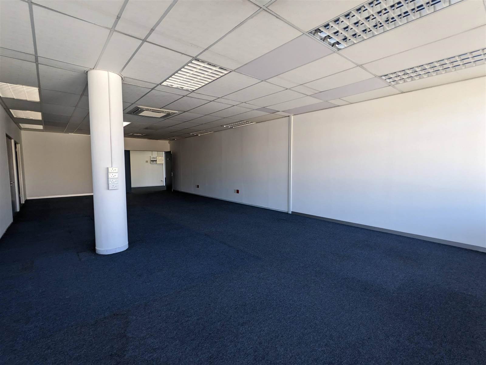 563  m² Commercial space in Milnerton Central photo number 9