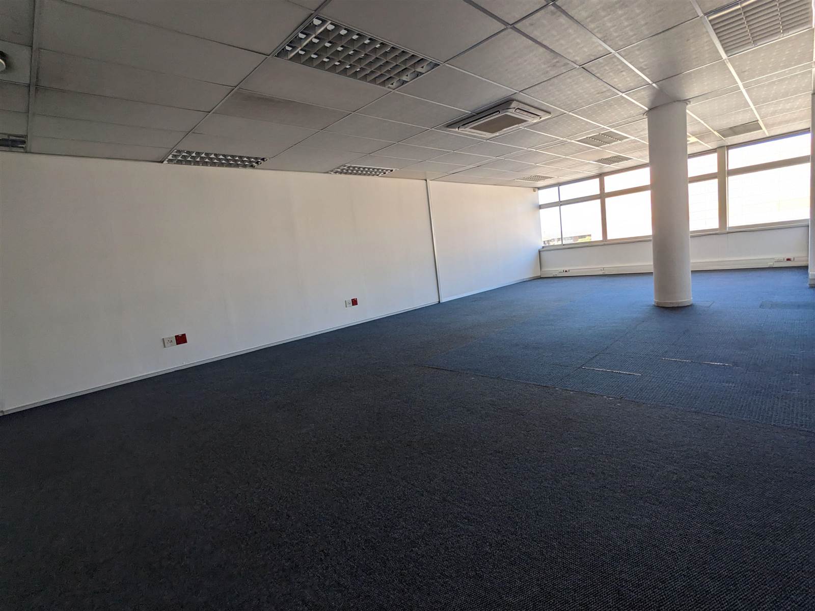 563  m² Commercial space in Milnerton Central photo number 10