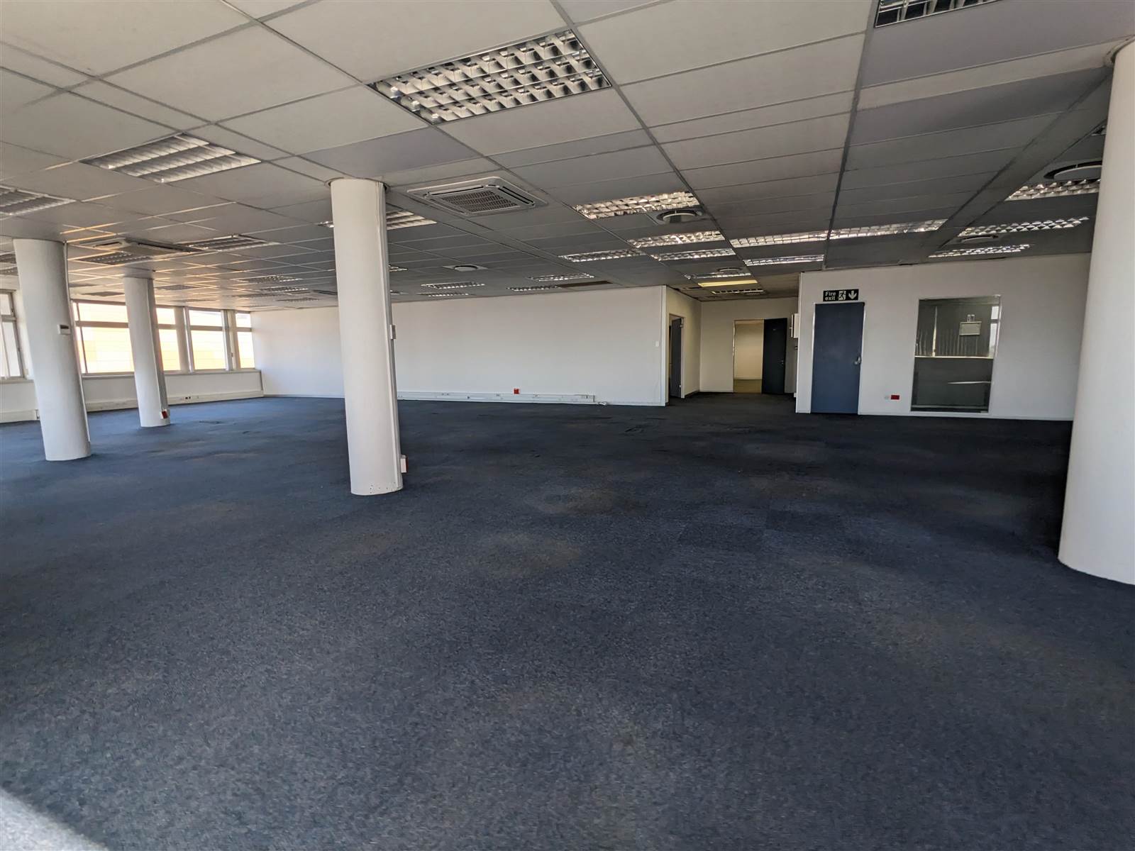 563  m² Commercial space in Milnerton Central photo number 23