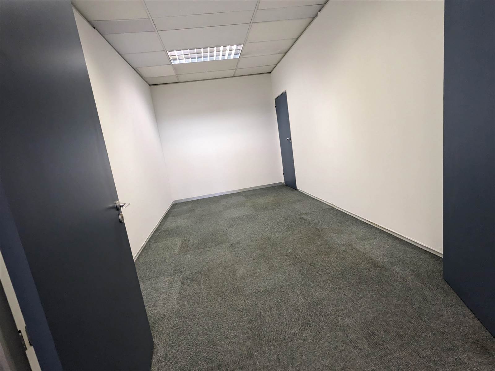 563  m² Commercial space in Milnerton Central photo number 2