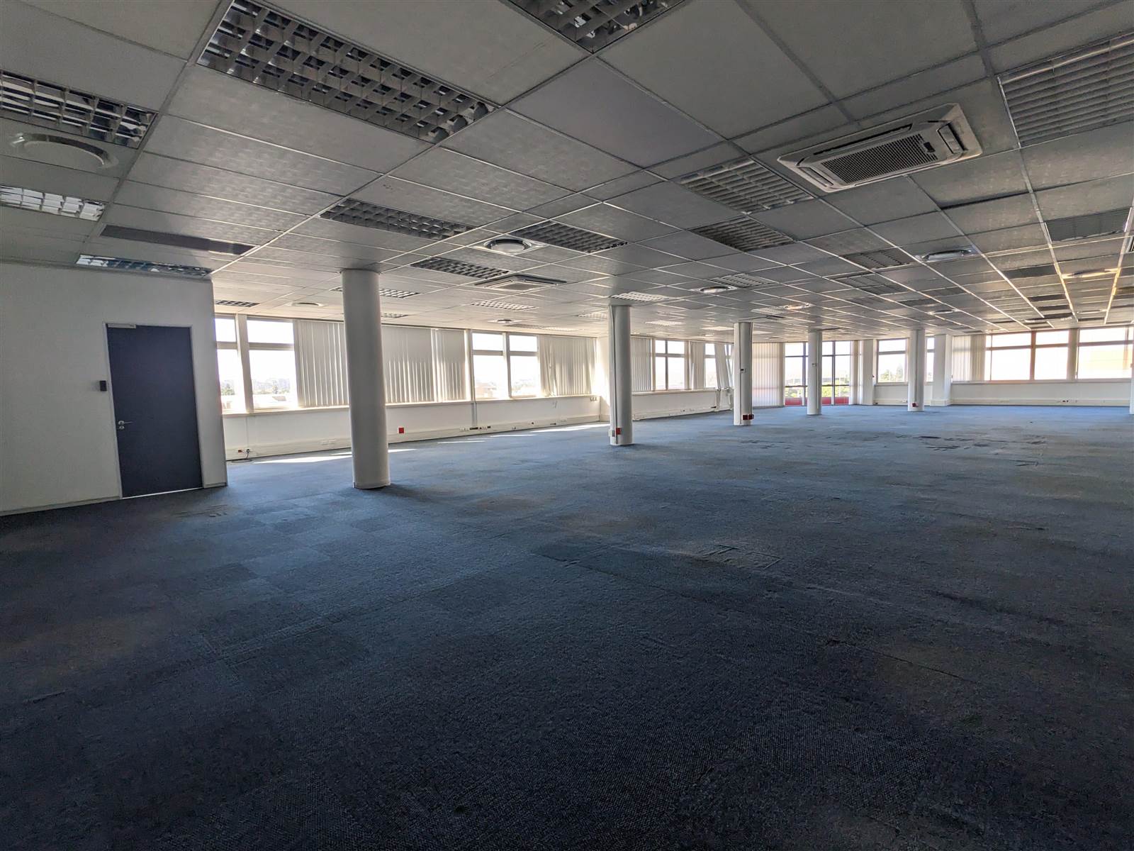 563  m² Commercial space in Milnerton Central photo number 21