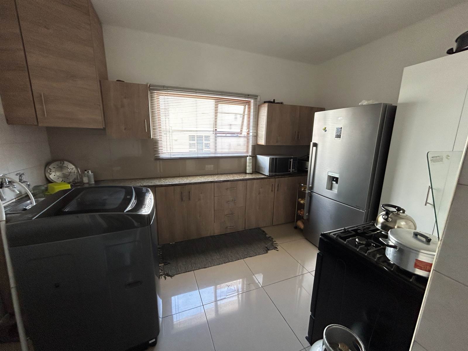 2 Bed House in Southernwood photo number 6