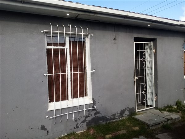 3 Bed House in Charlesville