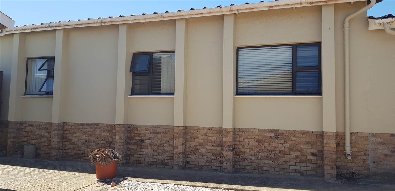 3 Bed House in Lamberts Bay photo number 18