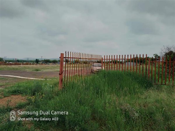 7854 m² Land available in Zeerust